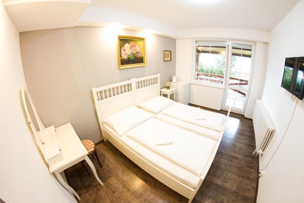 Pension Thaya Znojmo Exteriör bild